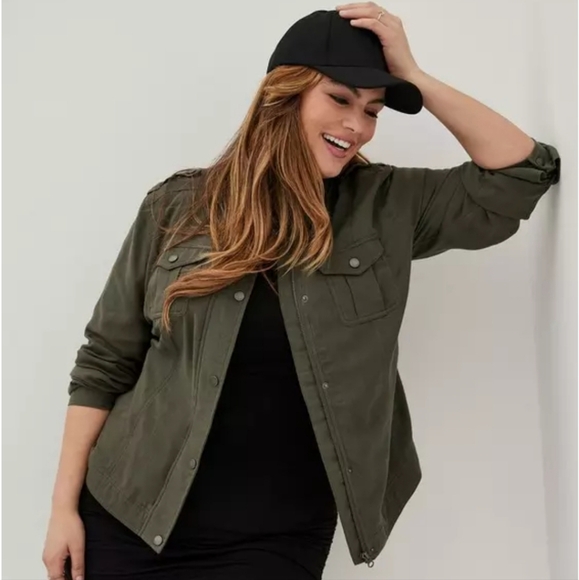 TORRID ARMY GREEN LIGHTWEIGHT. SZ 4X /26. OUTDOORS. CAMPING - Picture 1 of 8